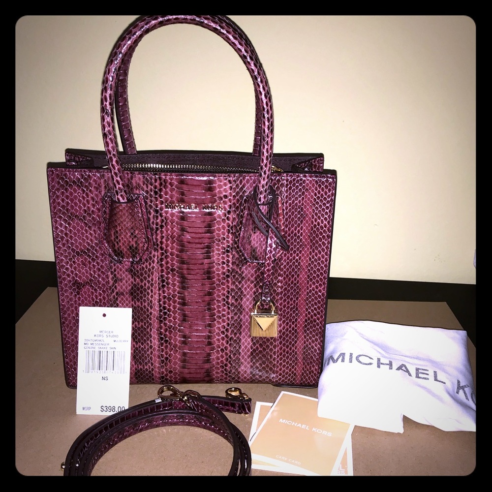 💕SOLD❌Michael Kors Mercer Crossbody